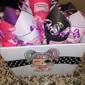 Party favor popcorn holders w handle